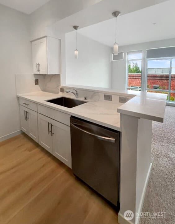 Property photo for 211 Kirkland Avenue #519, Kirkland photo 4
