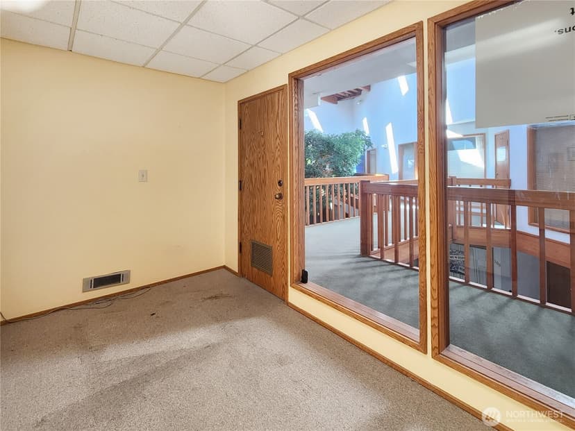 Property photo for 520 E Whidbey Avenue #205, Oak Harbor photo 10