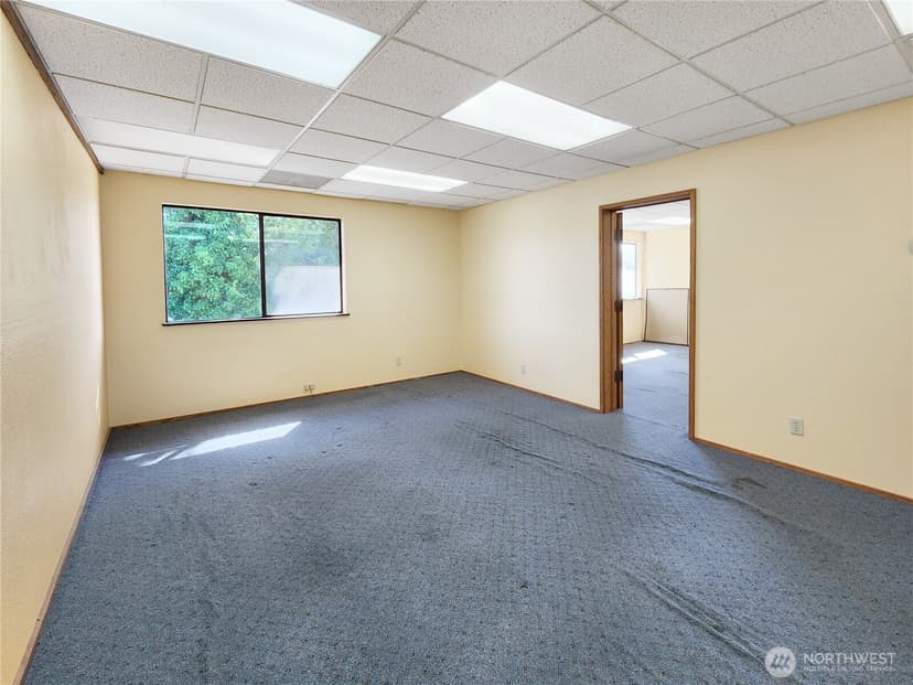 Property photo for 520 E Whidbey Avenue #205, Oak Harbor photo 17