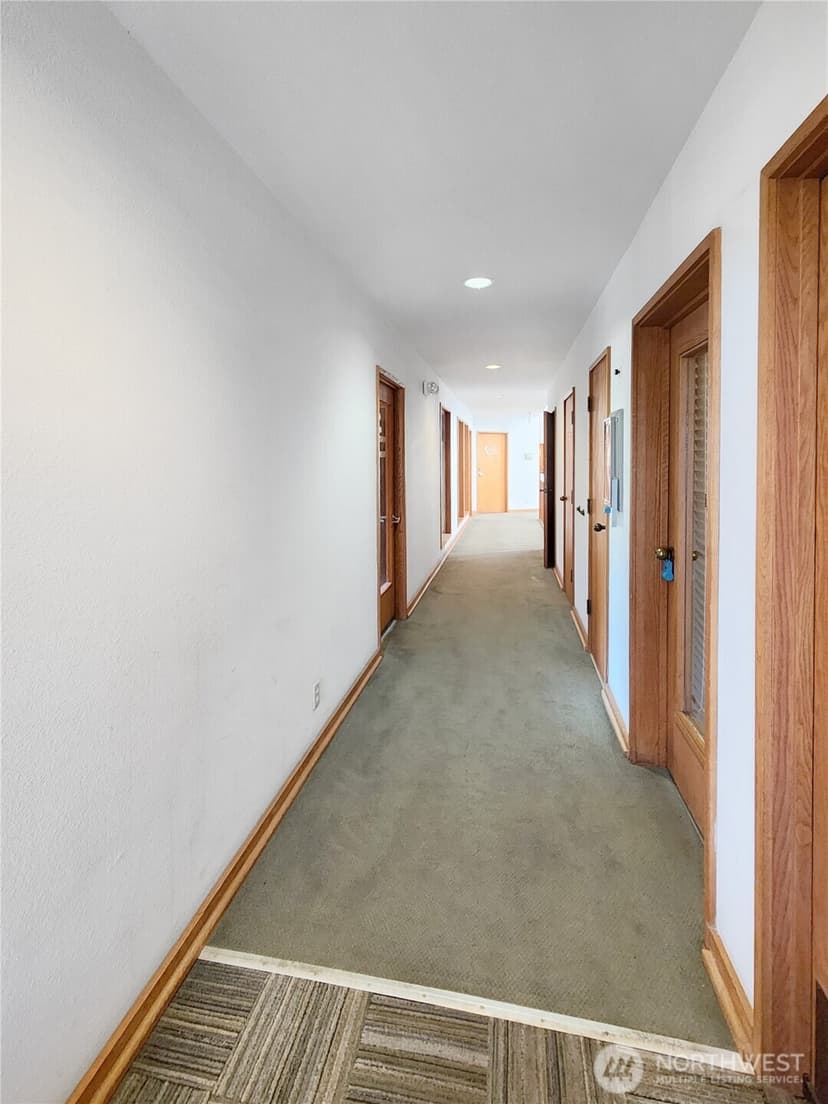 Property photo for 520 E Whidbey Avenue #205, Oak Harbor photo 20