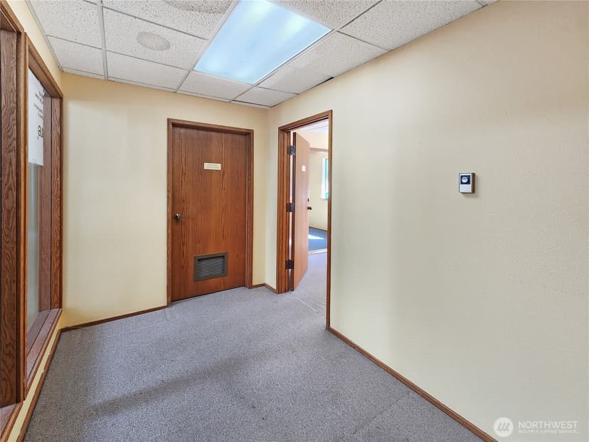 Property photo for 520 E Whidbey Avenue #205, Oak Harbor photo 11