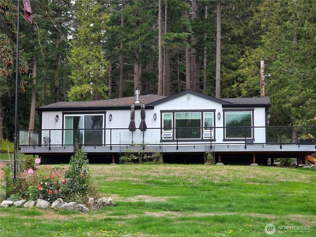 Property photo for 167 Barnum Point Road, Camano Island photo 2