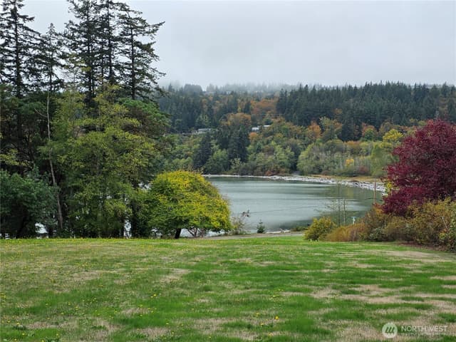 Property photo for 167 Barnum Point Road, Camano Island photo 4