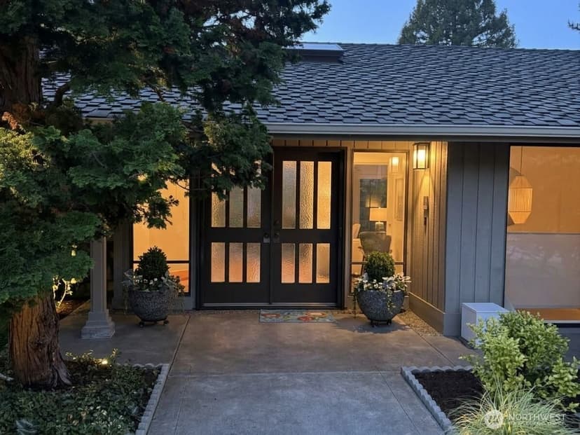 Property photo for 2325 88th Avenue NE, Clyde Hill