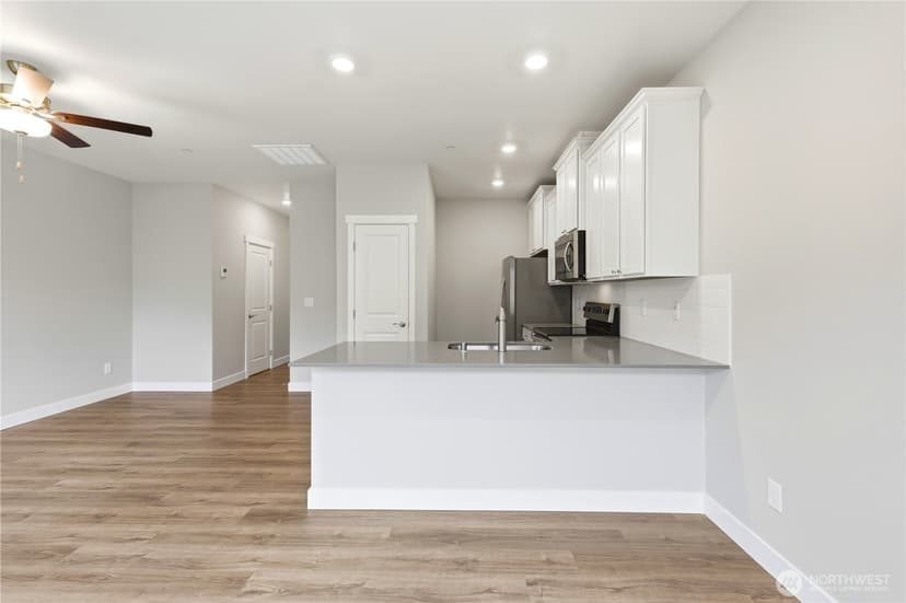 Property photo for 8405 Gilman Way, Arlington photo 9