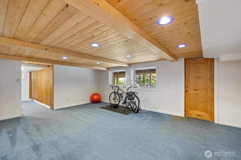 Property photo for 17024 32nd Avenue NE, Lake Forest Park photo 22