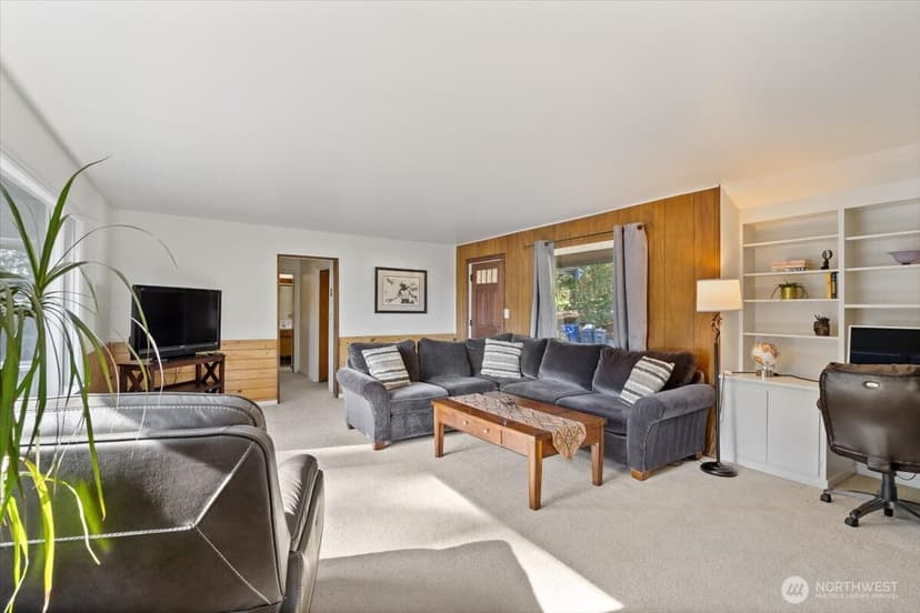 Property photo for 17024 32nd Avenue NE, Lake Forest Park photo 10