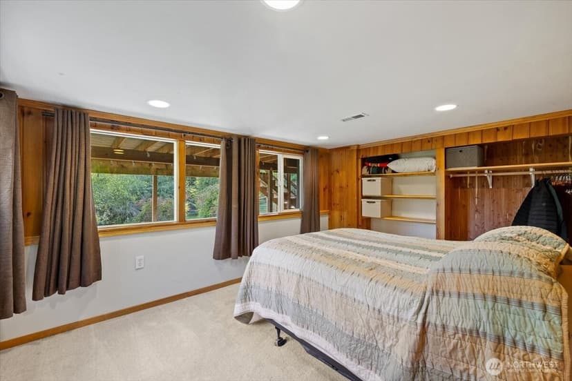 Property photo for 17024 32nd Avenue NE, Lake Forest Park photo 20