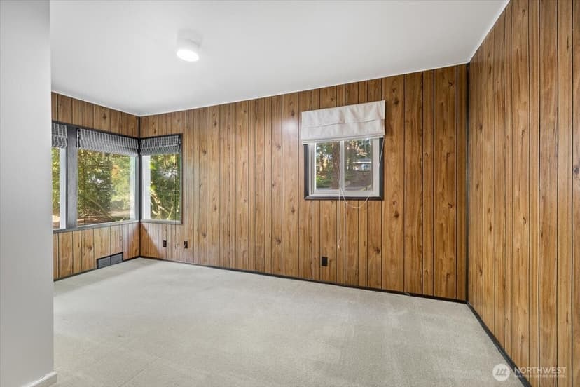 Property photo for 17024 32nd Avenue NE, Lake Forest Park photo 18