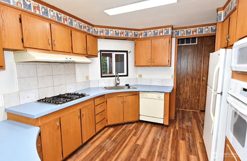 Property photo for 18430 NE Woodinville Duvall Place, Woodinville photo 11
