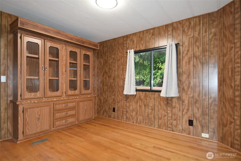 Property photo for 18430 NE Woodinville Duvall Place, Woodinville photo 5