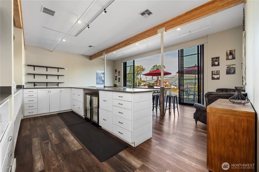 Property photo for 2037 W Woodin Avenue, Chelan photo 6