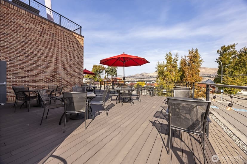 Property photo for 2037 W Woodin Avenue, Chelan photo 29