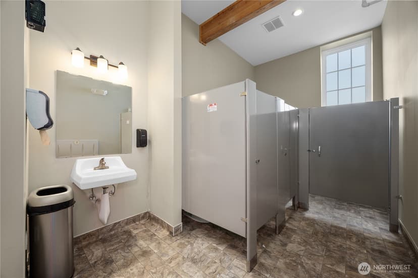 Property photo for 2037 W Woodin Avenue, Chelan photo 40