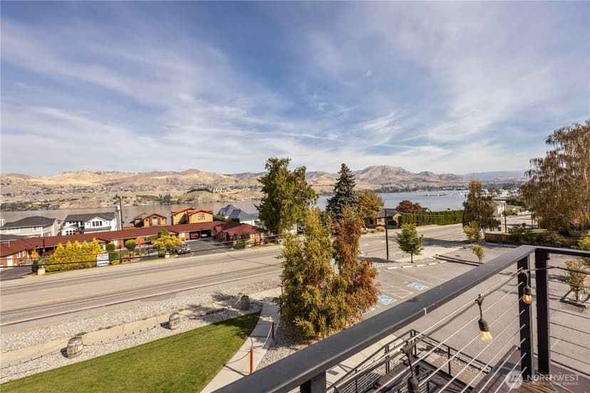 Property photo for 2037 W Woodin Avenue, Chelan photo 26