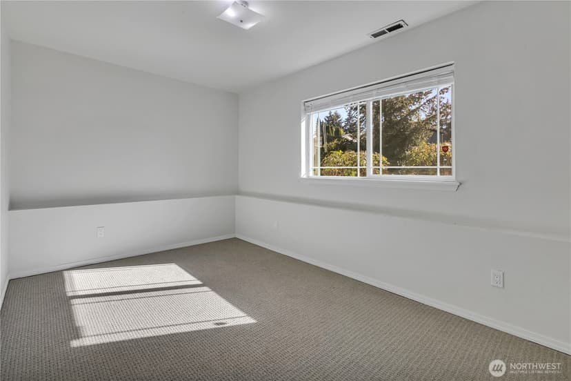 Property photo for 10313 97th Street SW, Lakewood photo 26