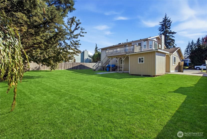 Property photo for 10313 97th Street SW, Lakewood photo 33
