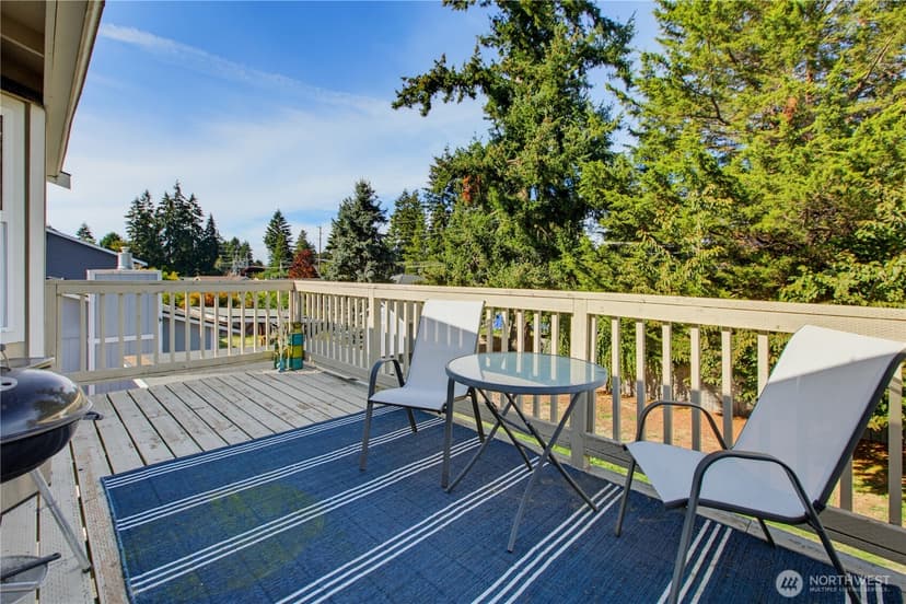 Property photo for 10313 97th Street SW, Lakewood photo 17