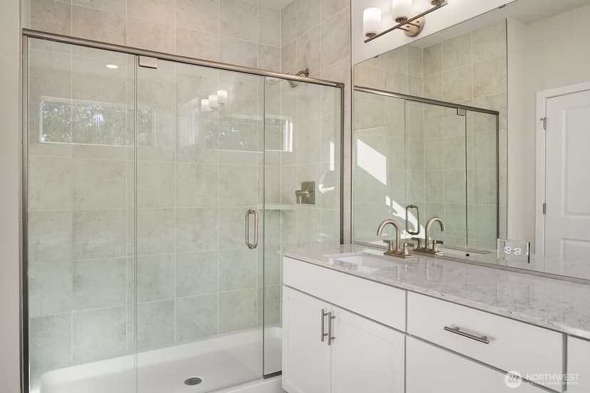 Property photo for 4273 Aberdeen Way NE, Renton photo 21
