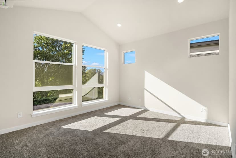 Property photo for 4273 Aberdeen Way NE, Renton photo 19