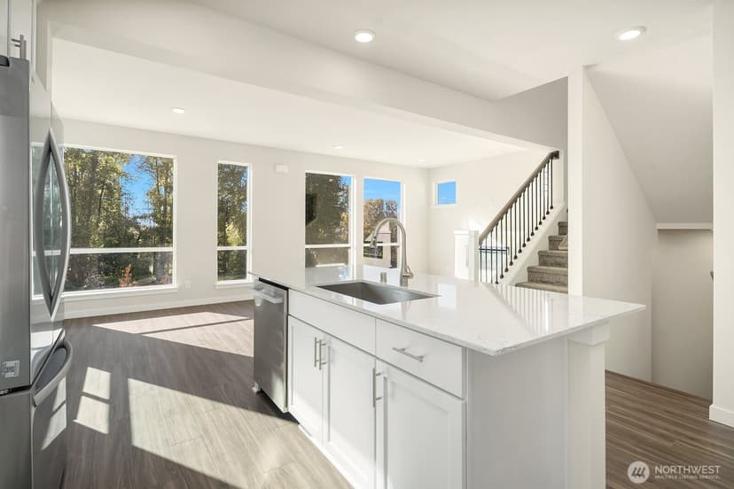 Property photo for 4273 Aberdeen Way NE, Renton photo 15