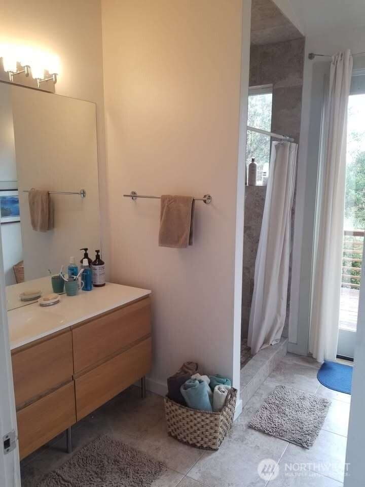 Property photo for 472 Moose CT SW Street #C, Ocean Shores photo 9