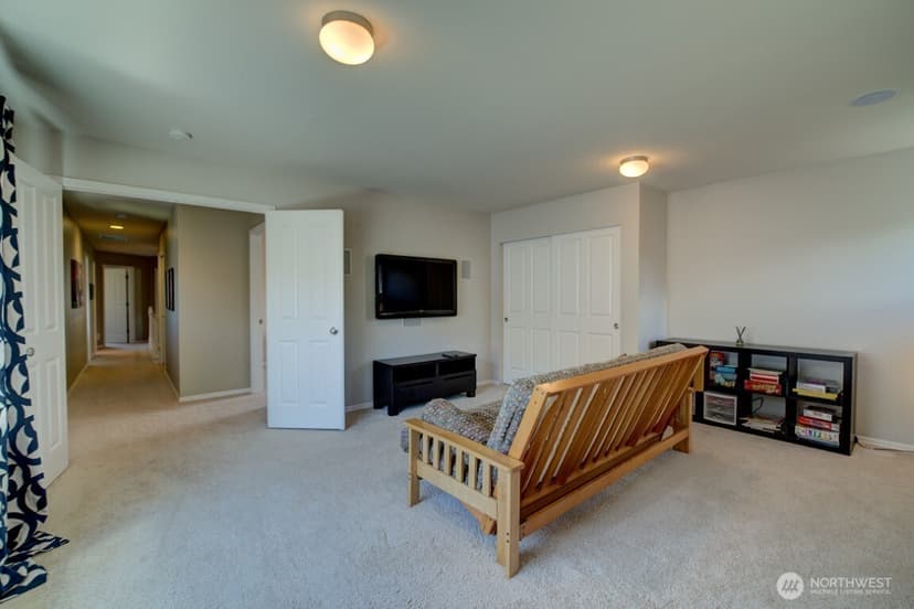 Property photo for 2140 NW Far Country Lane, Issaquah photo 36