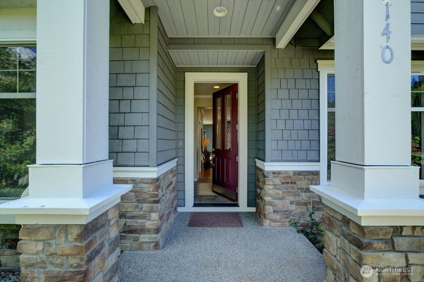 Property photo for 2140 NW Far Country Lane, Issaquah photo 3
