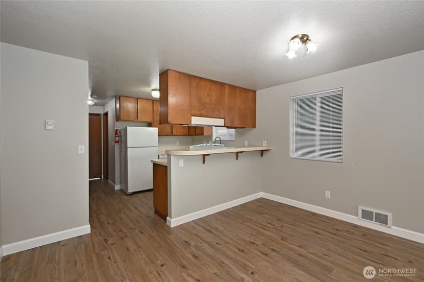 Property photo for 2210 2212 Colby Avenue, Everett photo 9