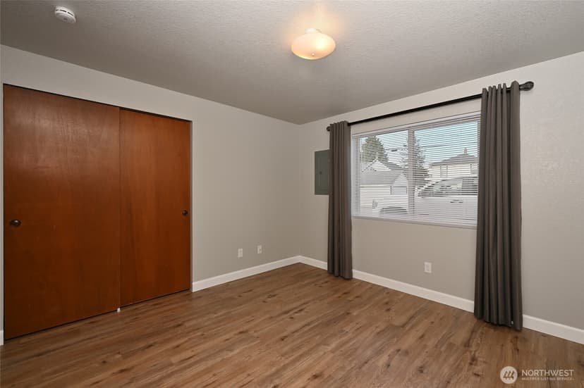 Property photo for 2210 2212 Colby Avenue, Everett photo 11