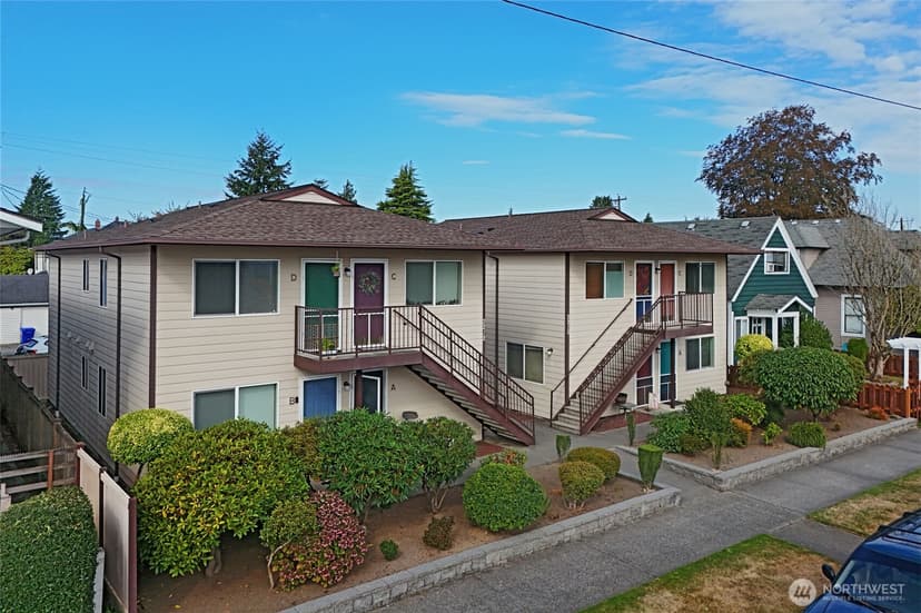 Property photo for 2210 2212 Colby Avenue, Everett photo 3
