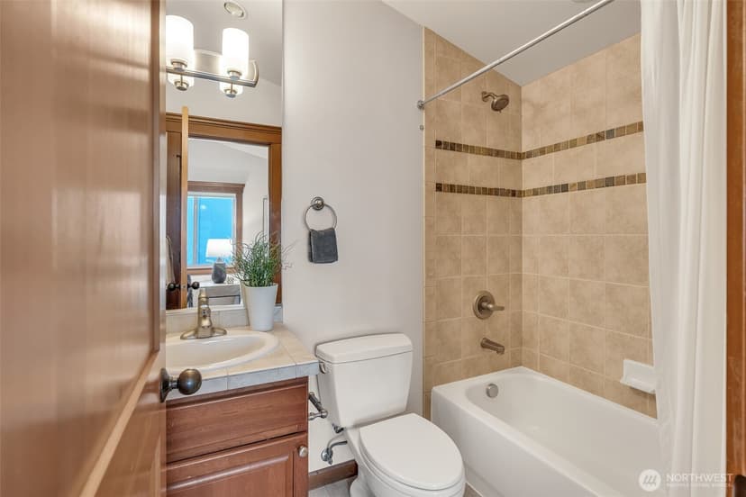 Property photo for 3043 59th Avenue SW #A, Seattle photo 13