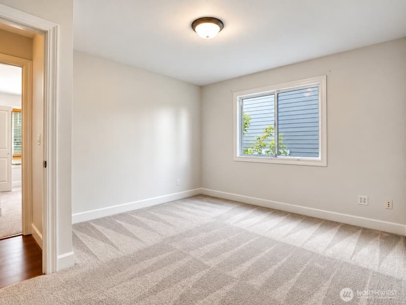 Property photo for 1965 16th Court NE, Issaquah photo 16
