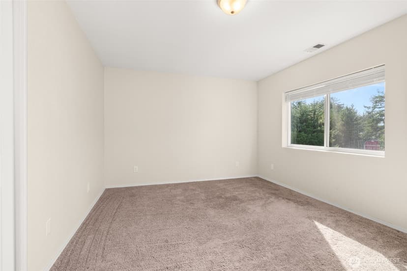 Property photo for 578 Meadow Avenue NE, Ocean Shores photo 19