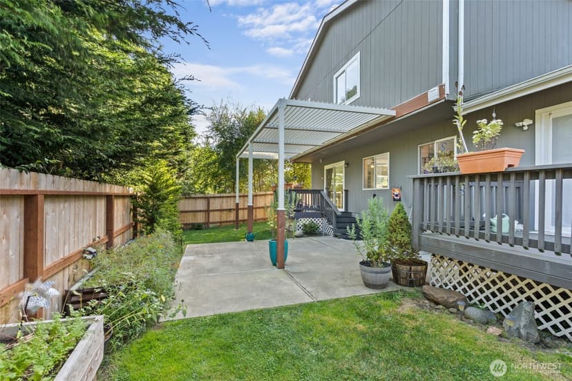 Property photo for 578 Meadow Avenue NE, Ocean Shores photo 32