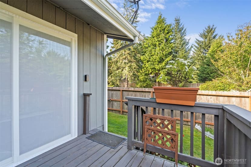 Property photo for 578 Meadow Avenue NE, Ocean Shores photo 28