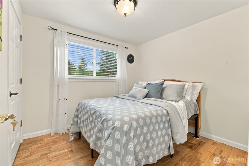 Property photo for 15403 Corliss Place N, Shoreline photo 14