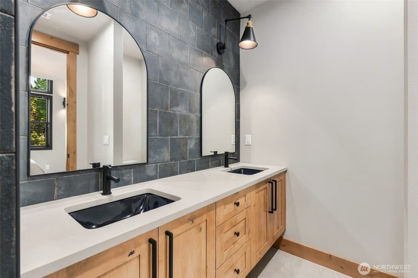 Property photo for 200 Telluride Drive, Ronald photo 27