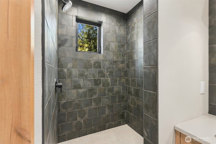 Property photo for 200 Telluride Drive, Ronald photo 28