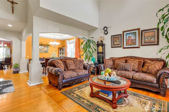 Property photo for 10209 28th Drive SE, Everett photo 2