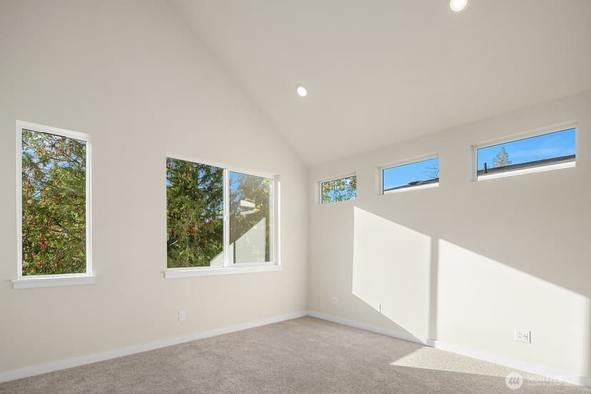 Property photo for 4027 Aberdeen Way NE, Newcastle photo 16