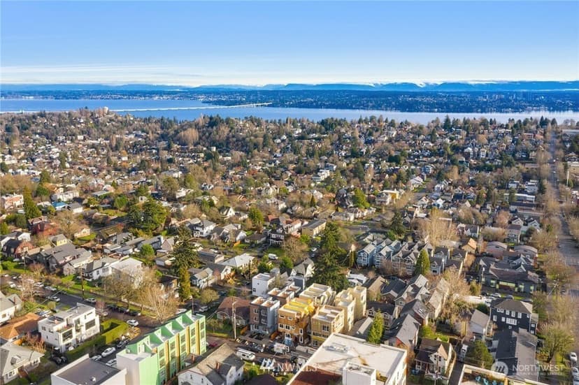 Property photo for 1430 24th Avenue #A, Seattle photo 16