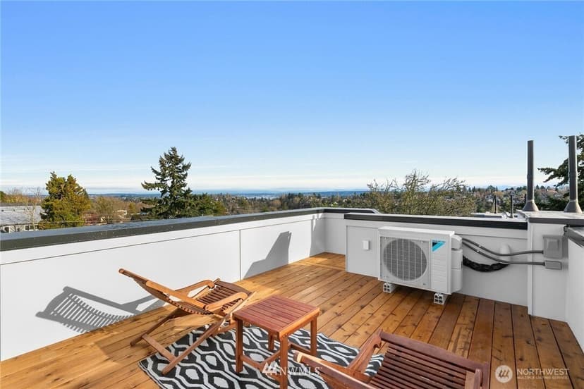 Property photo for 1430 24th Avenue #A, Seattle photo 14