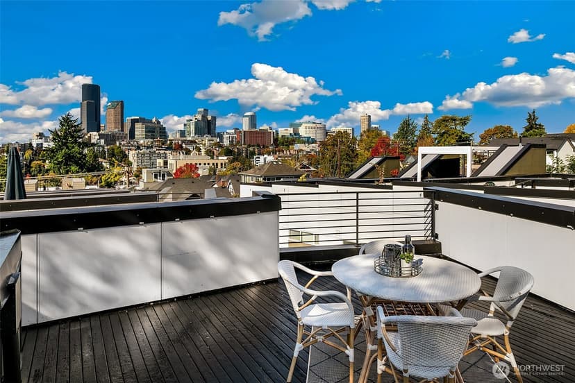 Property photo for 208 16th Avenue #E, Seattle photo 18