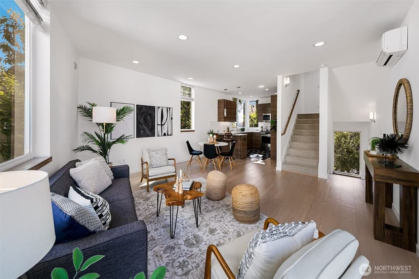 Property photo for 208 16th Avenue #E, Seattle photo 6