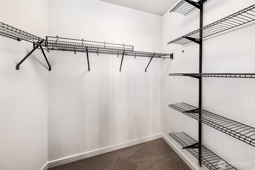 Property photo for 208 16th Avenue #E, Seattle photo 10