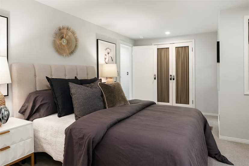 Property photo for 11020 SE 64th Street, Bellevue photo 16