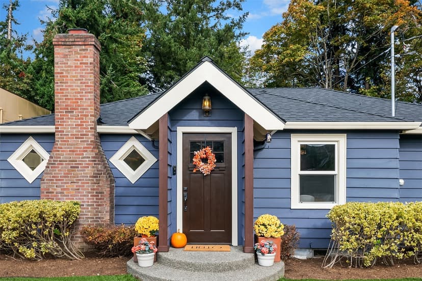 Property photo for 11020 SE 64th Street, Bellevue photo 2