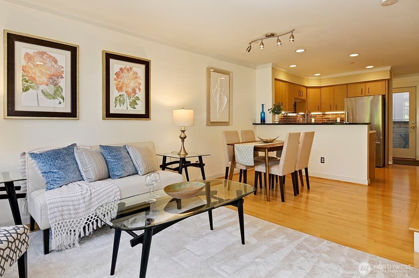 Property photo for 2502 N 50th Street #103, Seattle photo 4