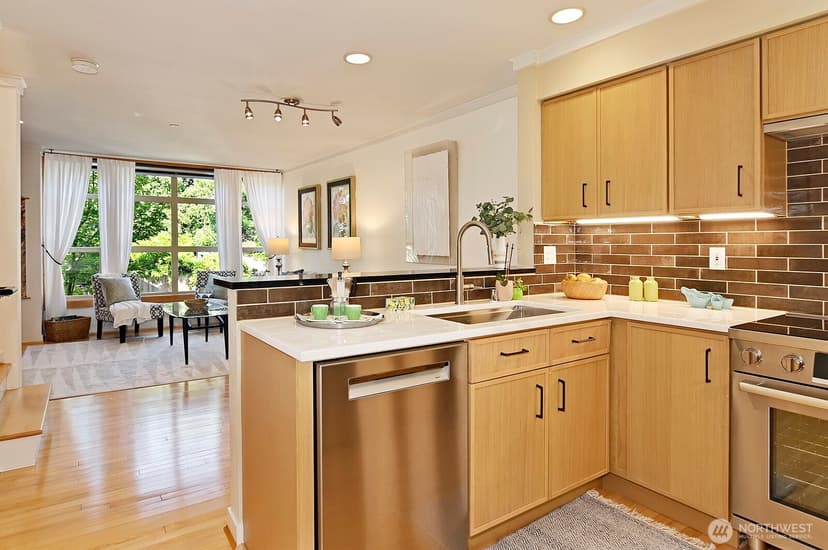 Property photo for 2502 N 50th Street #103, Seattle photo 5